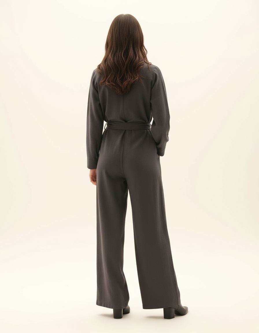 Elegant jumpsuit för damer med V-ringning och vida byxben | Katrina